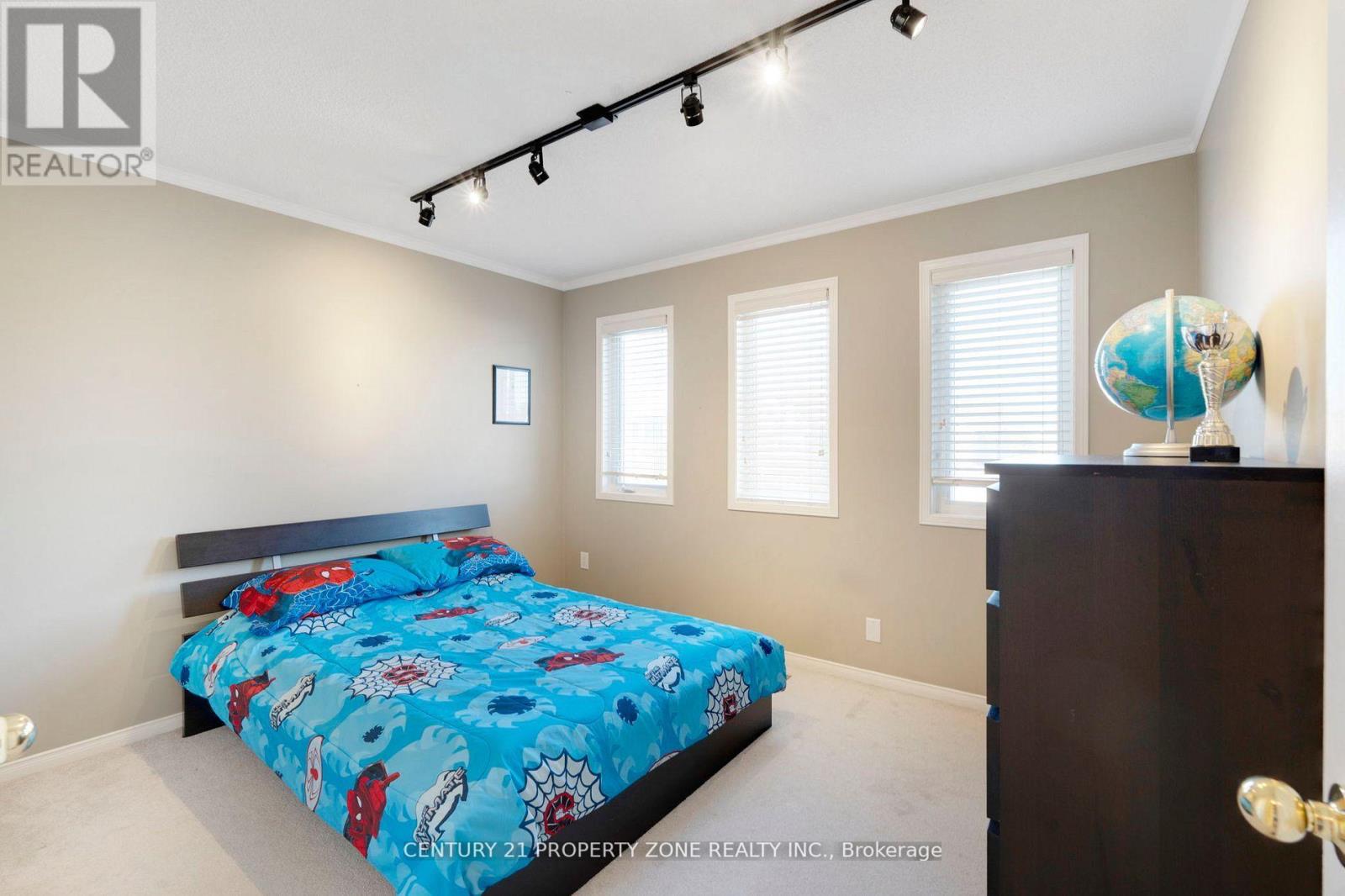 582 Plantation Gate, Newmarket, Ontario  L3X 2C2 - Photo 17 - N12917082