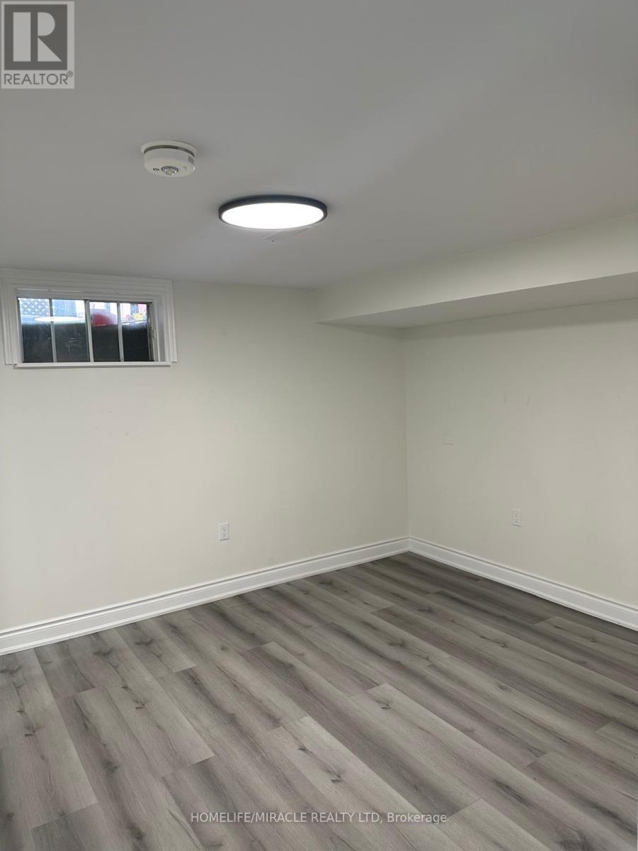 150 Beechnut Road, Vaughan, Ontario  L4L 6T7 - Photo 5 - N12917134