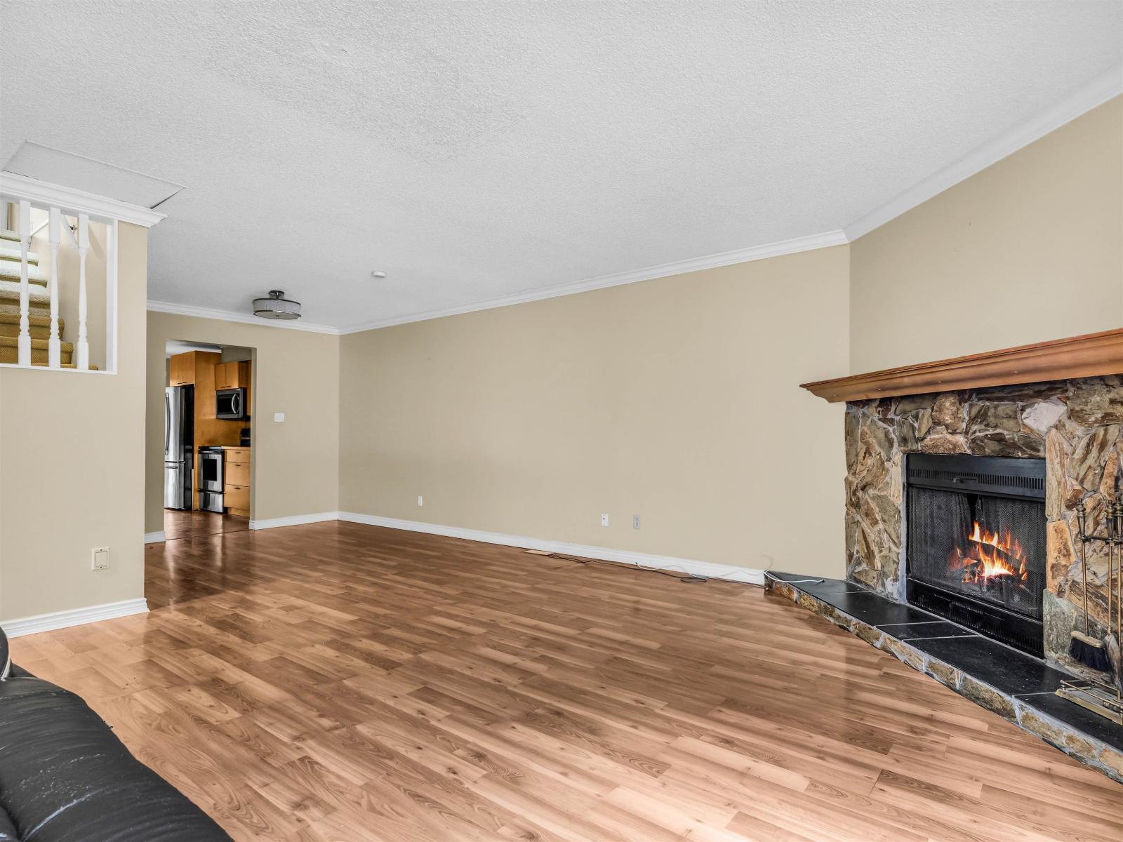 14783 101 Avenue, Surrey, British Columbia  V3R 7H7 - Photo 6 - R3101312