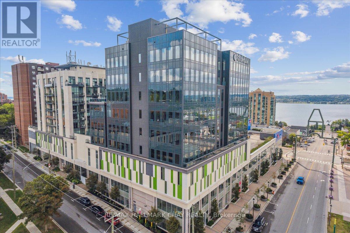 PH-02 - 111 WORSLEY STREET, Barrie, Ontario