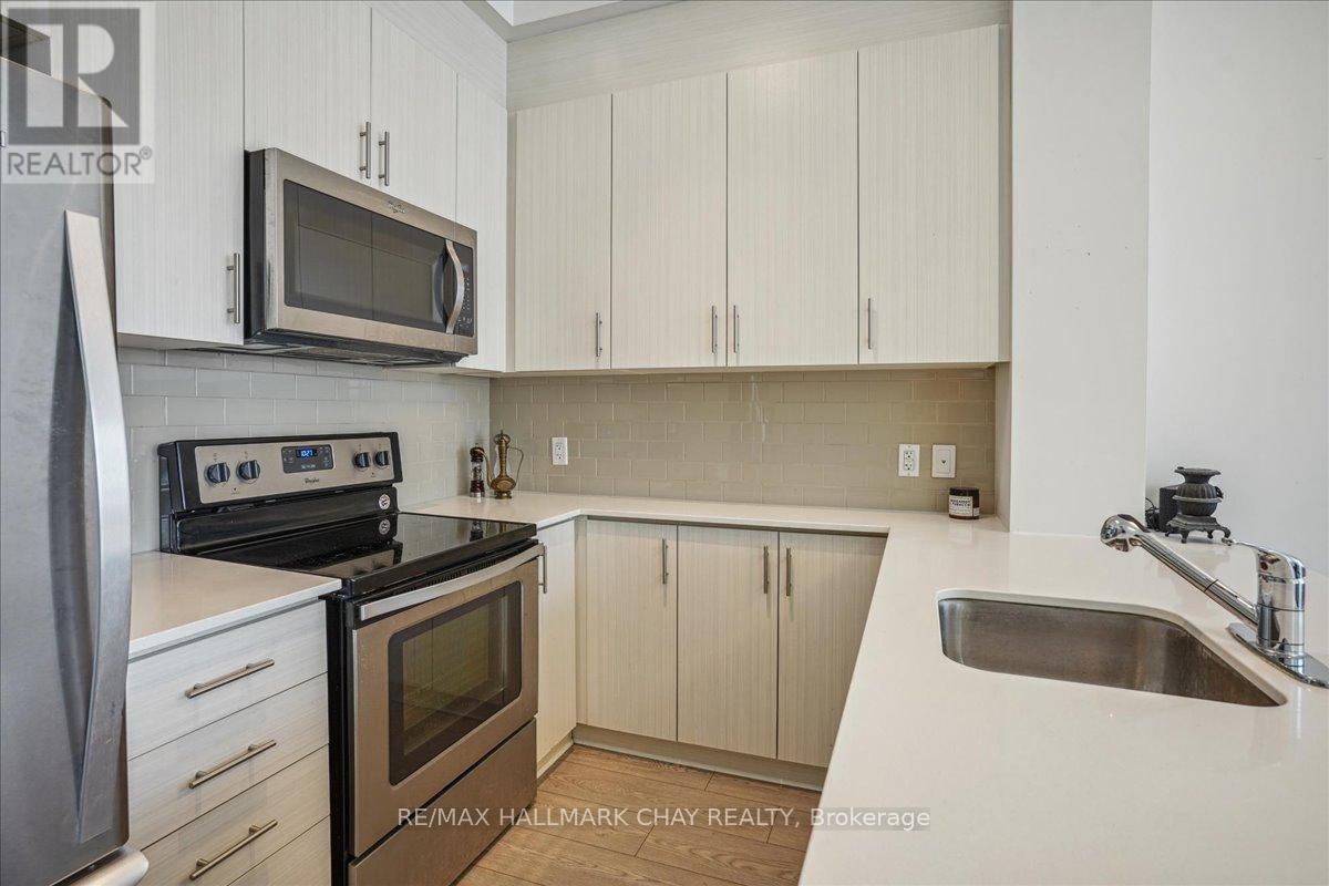 Ph-02 - 111 Worsley Street, Barrie (City Centre), Ontario  L4M 0J5 - Photo 19 - S12917086