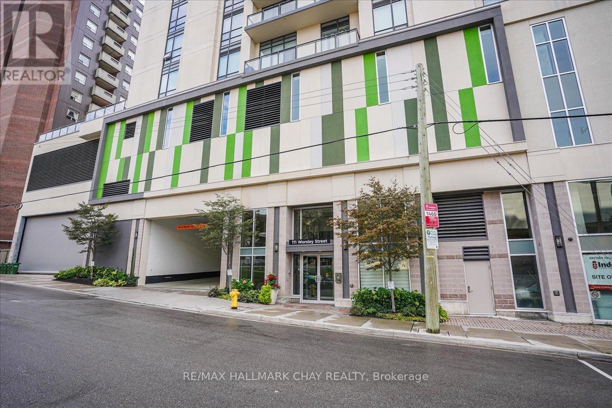 Ph-02 - 111 Worsley Street, Barrie (City Centre), Ontario  L4M 0J5 - Photo 4 - S12917086