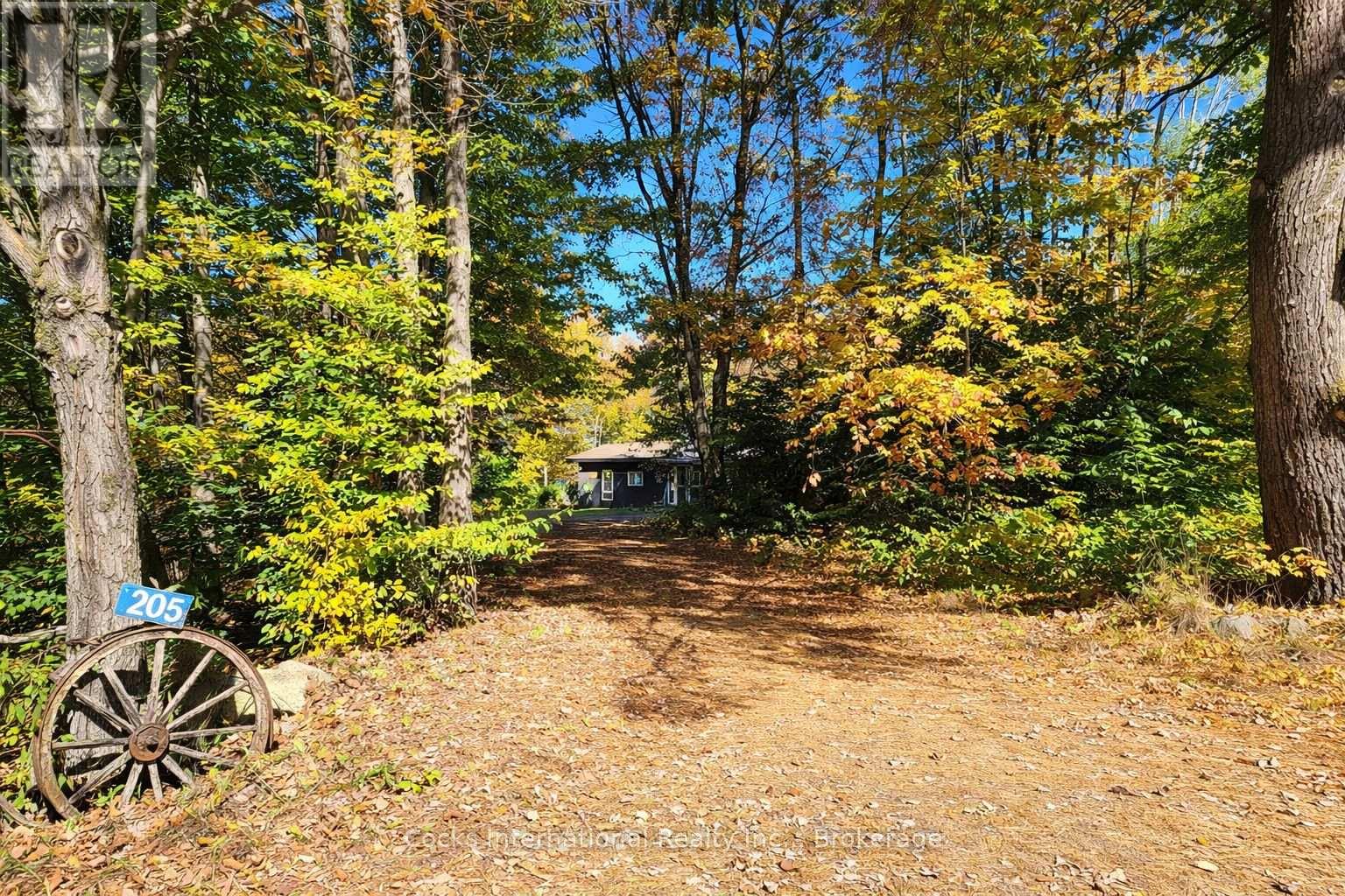 205 Lockes Road, Perry, Ontario  P0A 1R0 - Photo 2 - X12674394