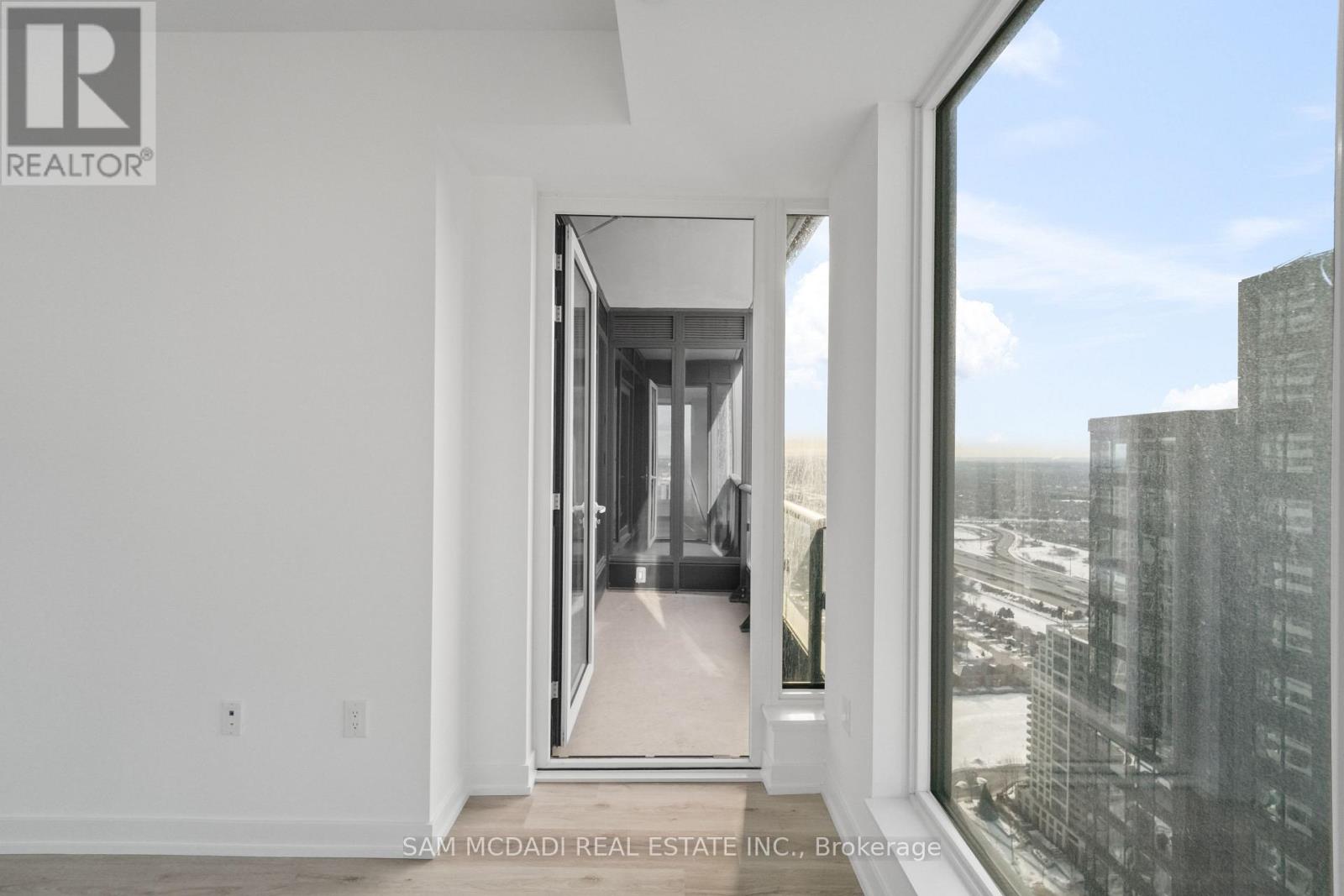 3703 - 395 Square One Drive, Mississauga, Ontario  L5B 0P6 - Photo 23 - W12917080