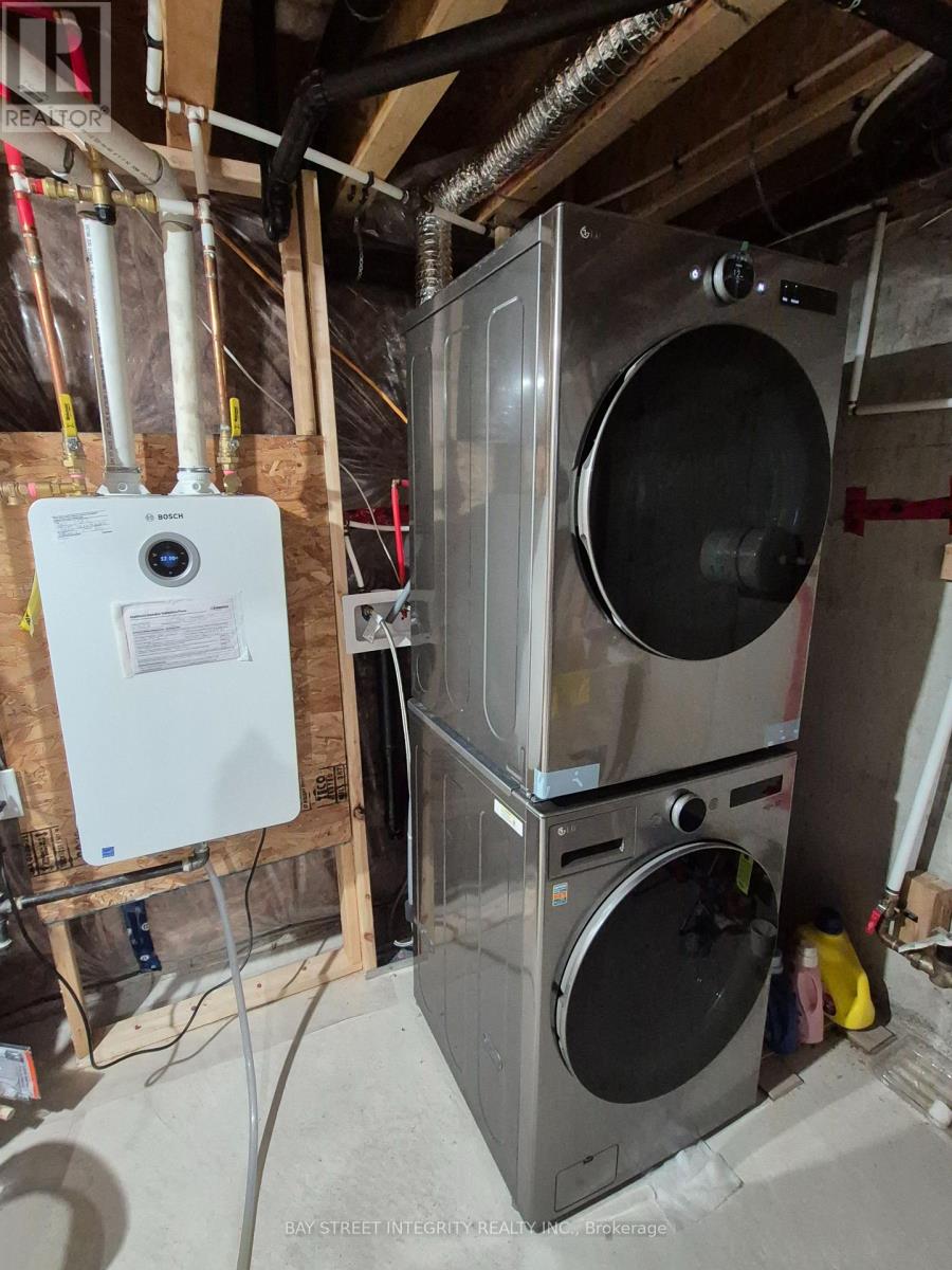 1395 Shevchenko Boulevard, Oakville, Ontario  L6M 5P3 - Photo 8 - W12917108