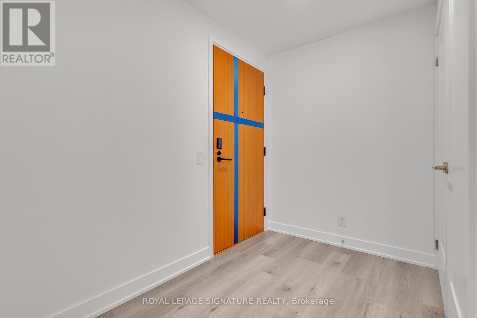 414 - 1660 Bloor Street W, Toronto, Ontario  M6P 0C6 - Photo 10 - W12917124