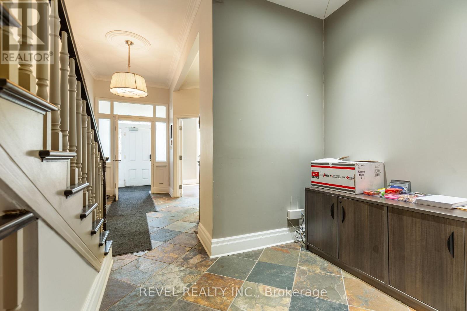 21 Bold Street, Hamilton, Ontario  L8P 1T3 - Photo 9 - X12917044