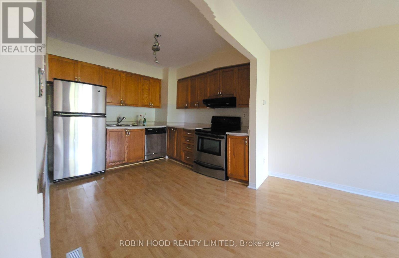 21 - 26 Moss Boulevard, Hamilton, Ontario  L9H 6W7 - Photo 3 - X12917066