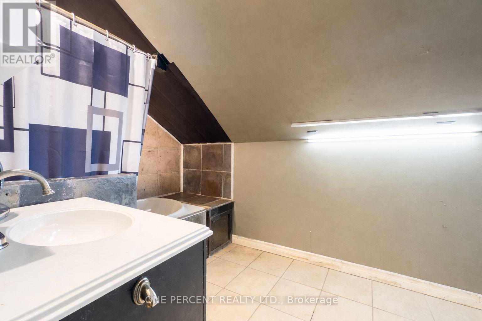 90 Palace Road, Greater Napanee, Ontario  K7R 3B3 - Photo 8 - X12917072