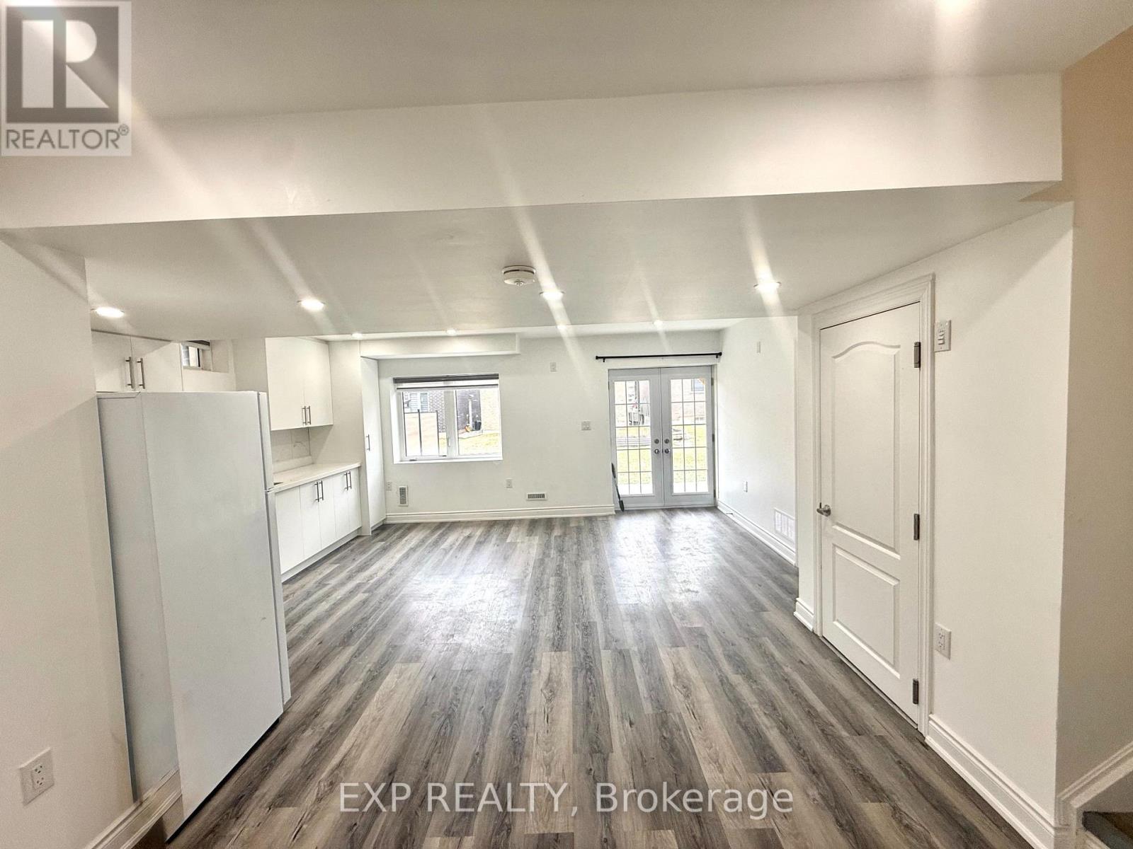 11 Flagg Avenue, Brant, Ontario  N3L 0K2 - Photo 15 - X12917122