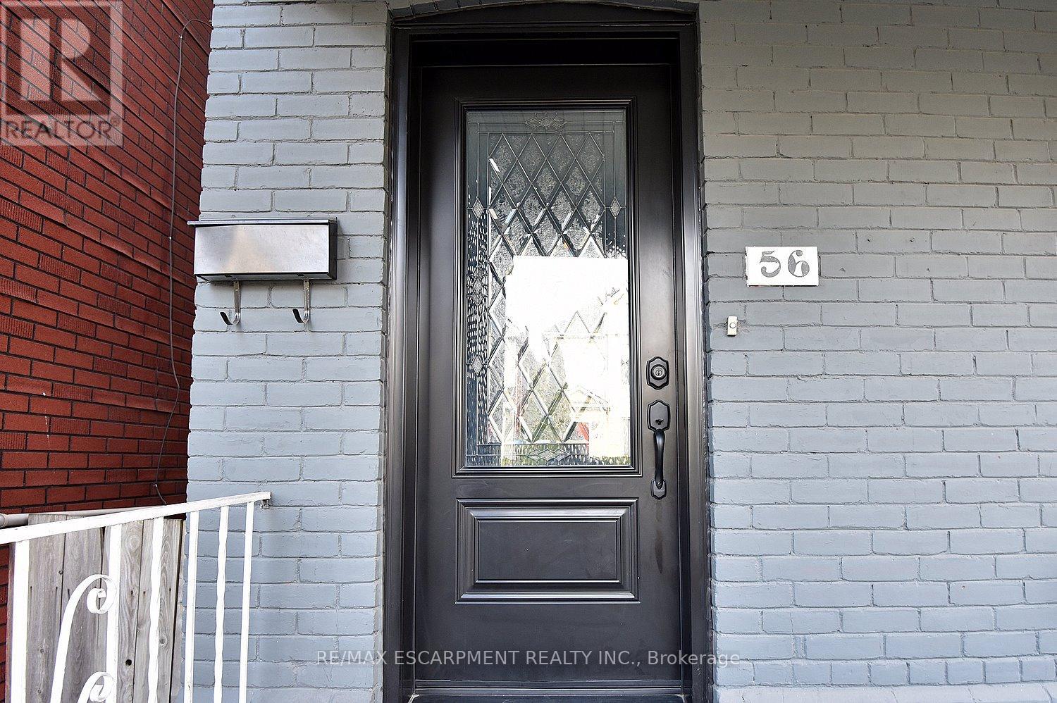 56 Kinrade Avenue, Hamilton, Ontario  L8L 6L6 - Photo 3 - X12917126