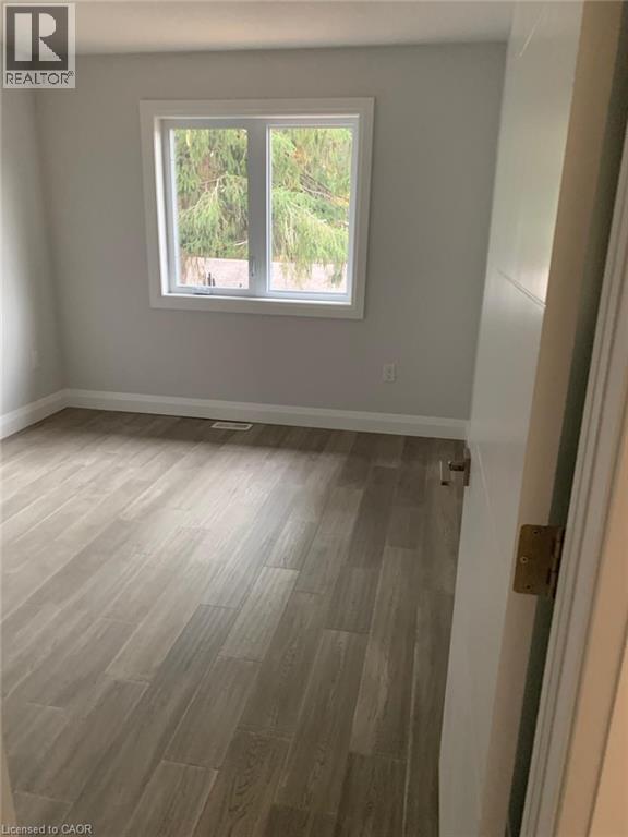 196 Sydney Street S, Kitchener, Ontario  N2G 3V5 - Photo 11 - 40810339