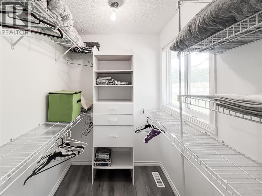 143 Peace River Ave, Rural Big Lakes County, Alberta  T0G 1J0 - Photo 16 - A2254580