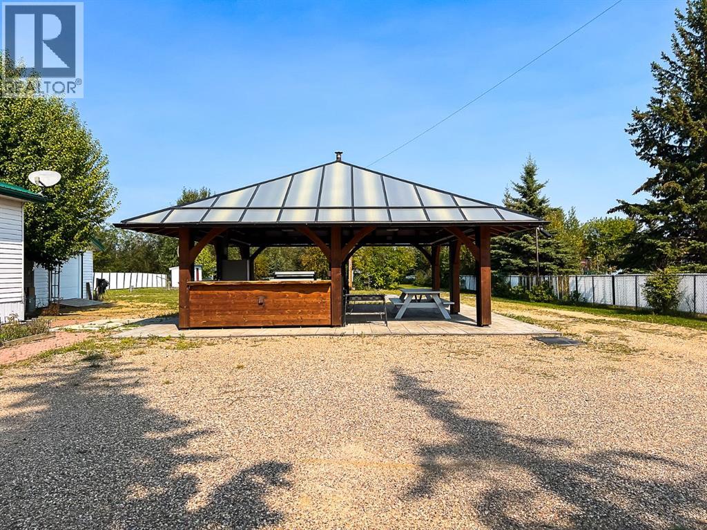 143 Peace River Ave, Rural Big Lakes County, Alberta  T0G 1J0 - Photo 22 - A2254580