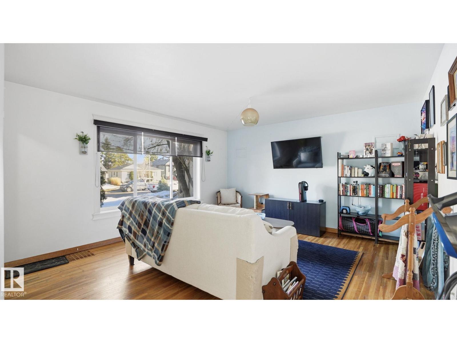 10922 117 St Nw, Edmonton, Alberta  T5N 3N6 - Photo 9 - E4478447