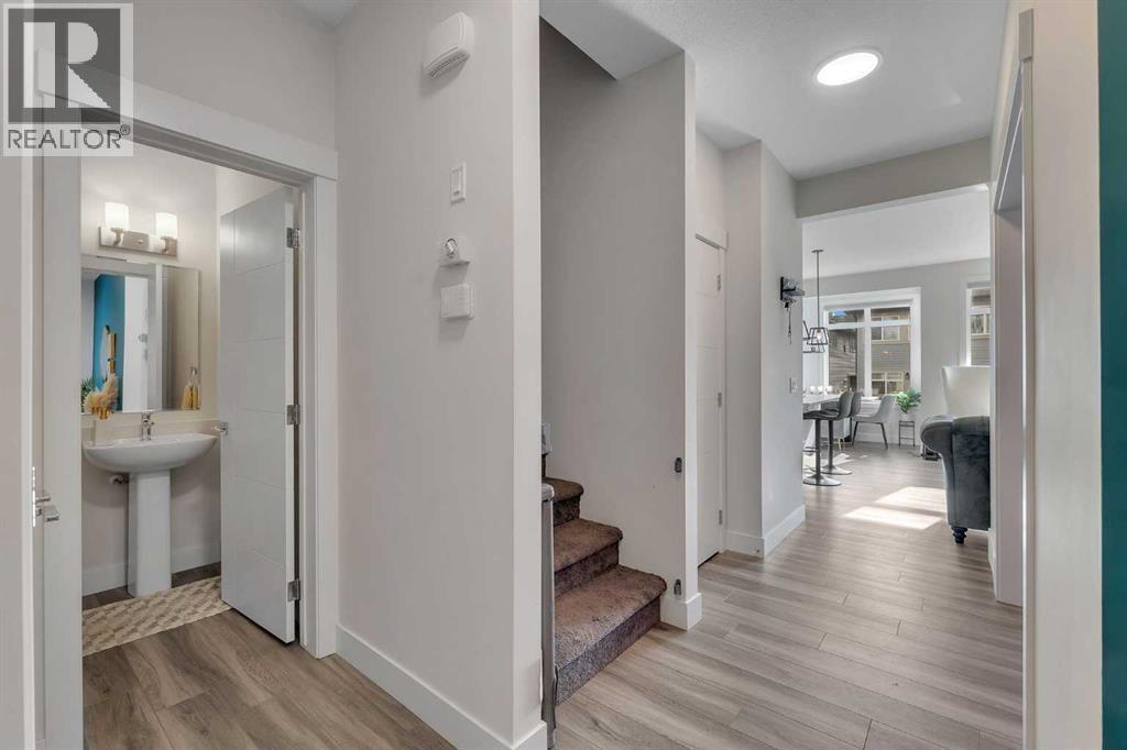 223 Mustang Street, Cochrane, Alberta  T4C 2P9 - Photo 6 - A2293278