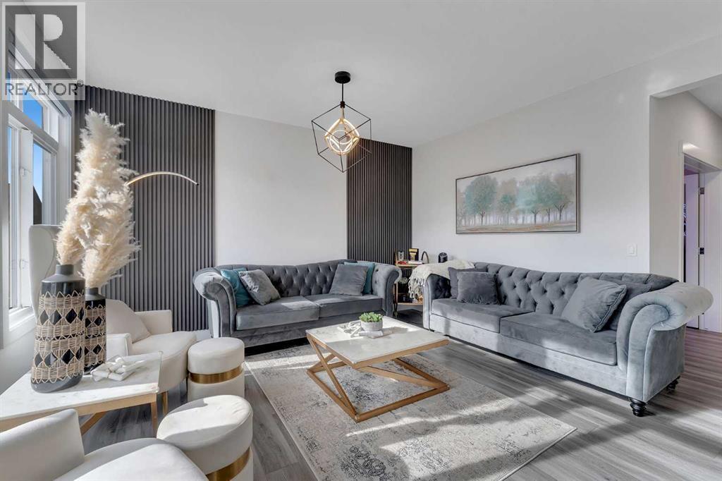 223 Mustang Street, Cochrane, Alberta  T4C 2P9 - Photo 9 - A2293278