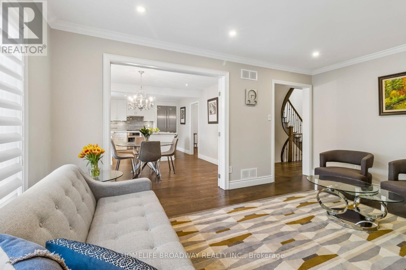 17 Garview Court, Vaughan, Ontario  L4L 8N7 - Photo 15 - N12915836