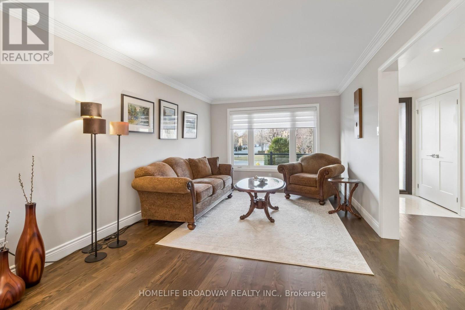 17 Garview Court, Vaughan, Ontario  L4L 8N7 - Photo 7 - N12915836