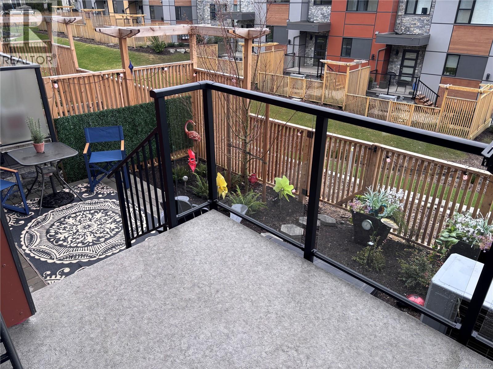 26 4253 Dieppe Rd, Saanich, British Columbia  V8X 2N2 - Photo 42 - 1029677