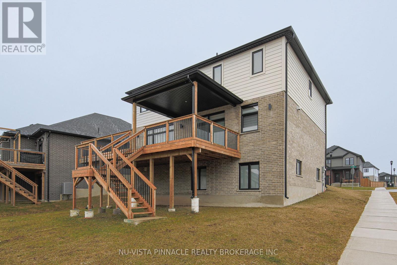 1932 Trailsway Drive, London South, Ontario  N6K 0K7 - Photo 2 - X12917138