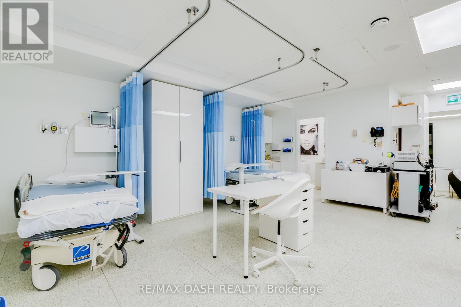 1 - 66 Avenue Road, Toronto, Ontario  M5R 3N8 - Photo 11 - C12917142