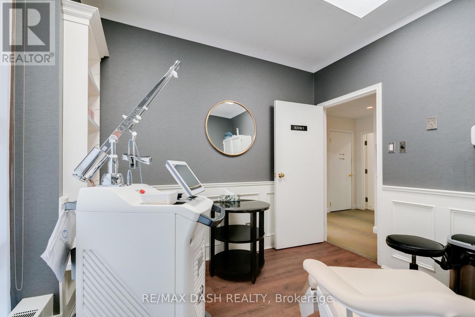 1 - 66 Avenue Road, Toronto, Ontario  M5R 3N8 - Photo 15 - C12917142