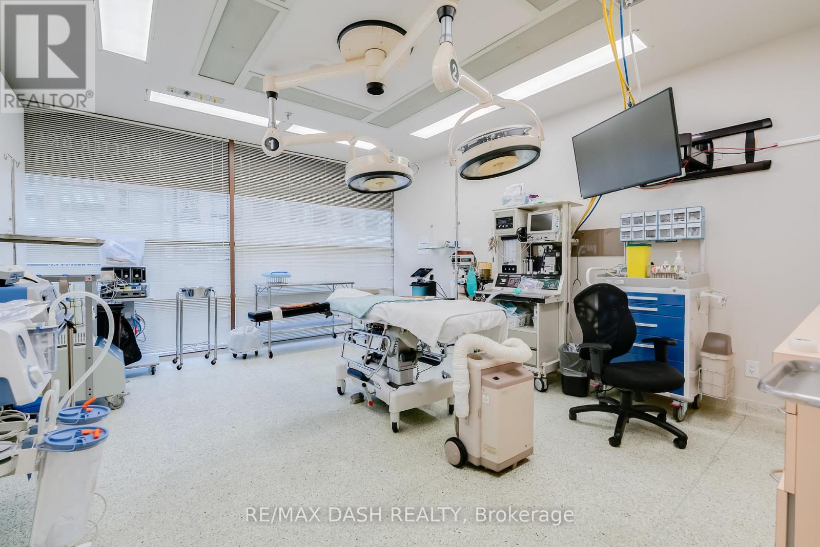 1 - 66 Avenue Road, Toronto, Ontario  M5R 3N8 - Photo 9 - C12917142