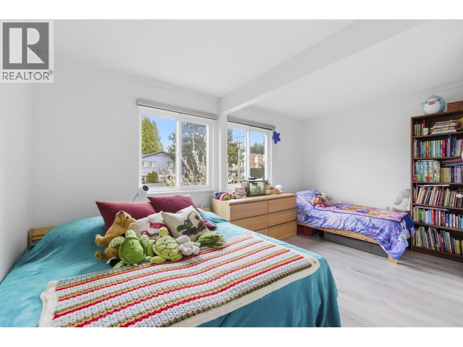 988 Howie Avenue, Coquitlam, British Columbia  V3J 1T3 - Photo 23 - R3103293