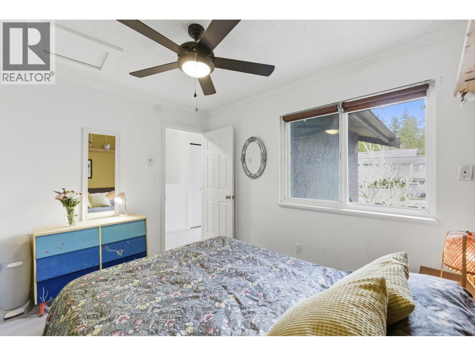 988 Howie Avenue, Coquitlam, British Columbia  V3J 1T3 - Photo 27 - R3103293