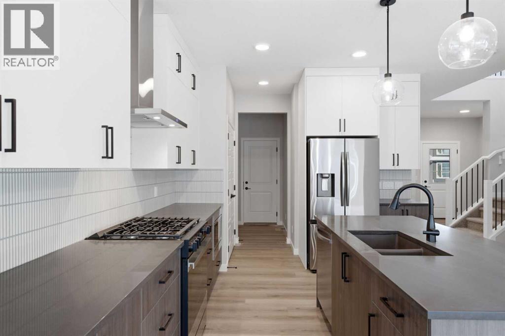 921 Chinook Winds Meadow Sw, Airdrie, Alberta  T4B 0R7 - Photo 6 - A2276943