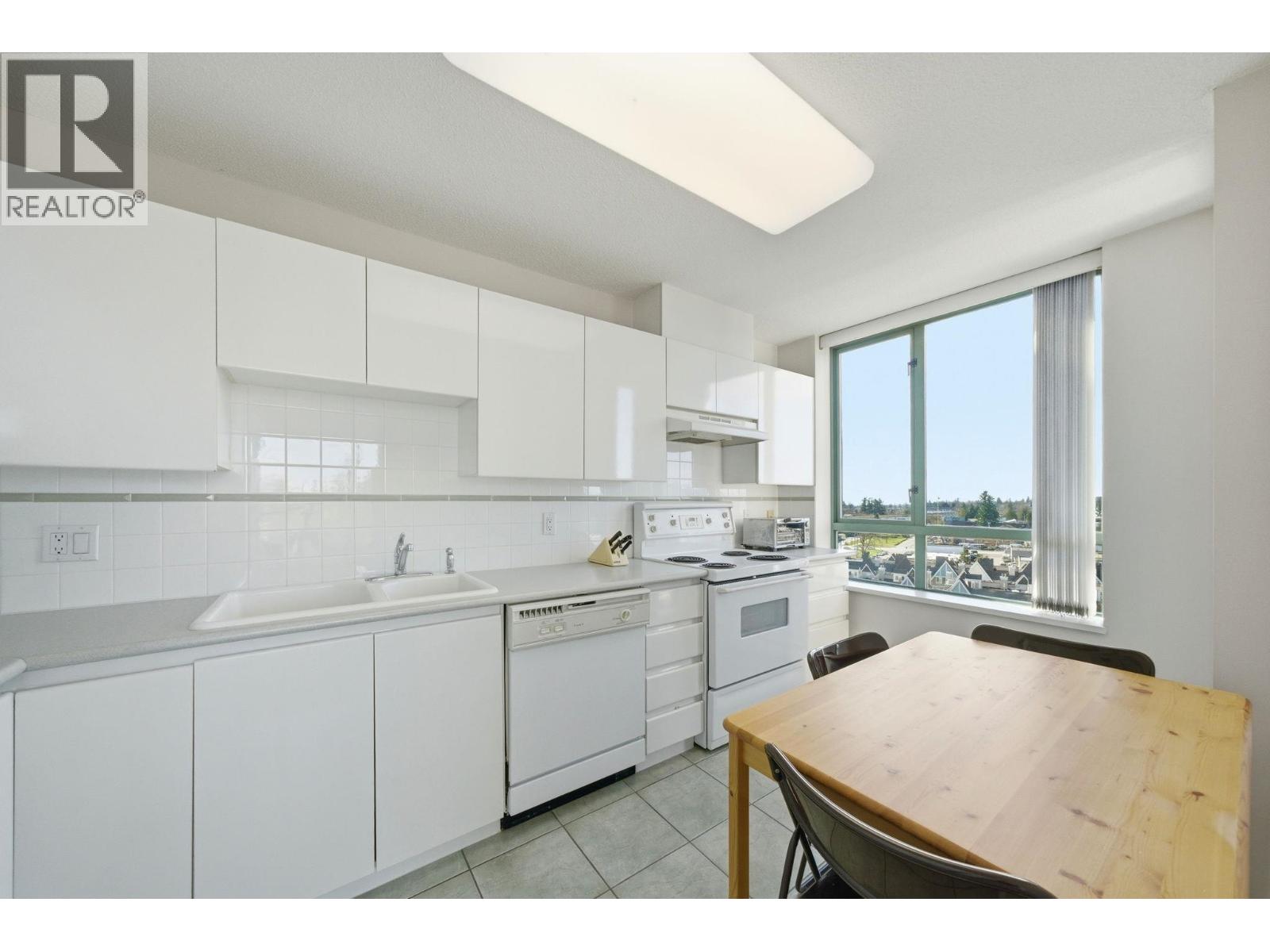 1003 6622 Southoaks Crescent, Burnaby, British Columbia  V5E 4K2 - Photo 9 - R3102981