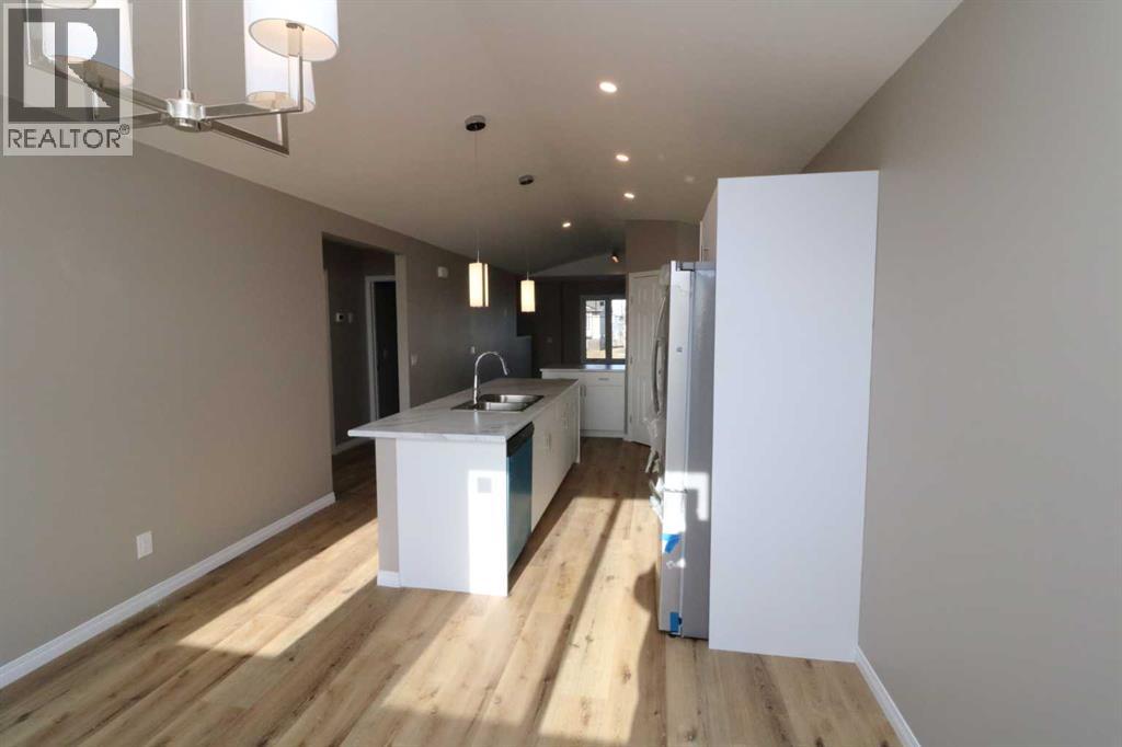 443 Henricks Drive, Irricana, Alberta  T0M 1G0 - Photo 9 - A2294712