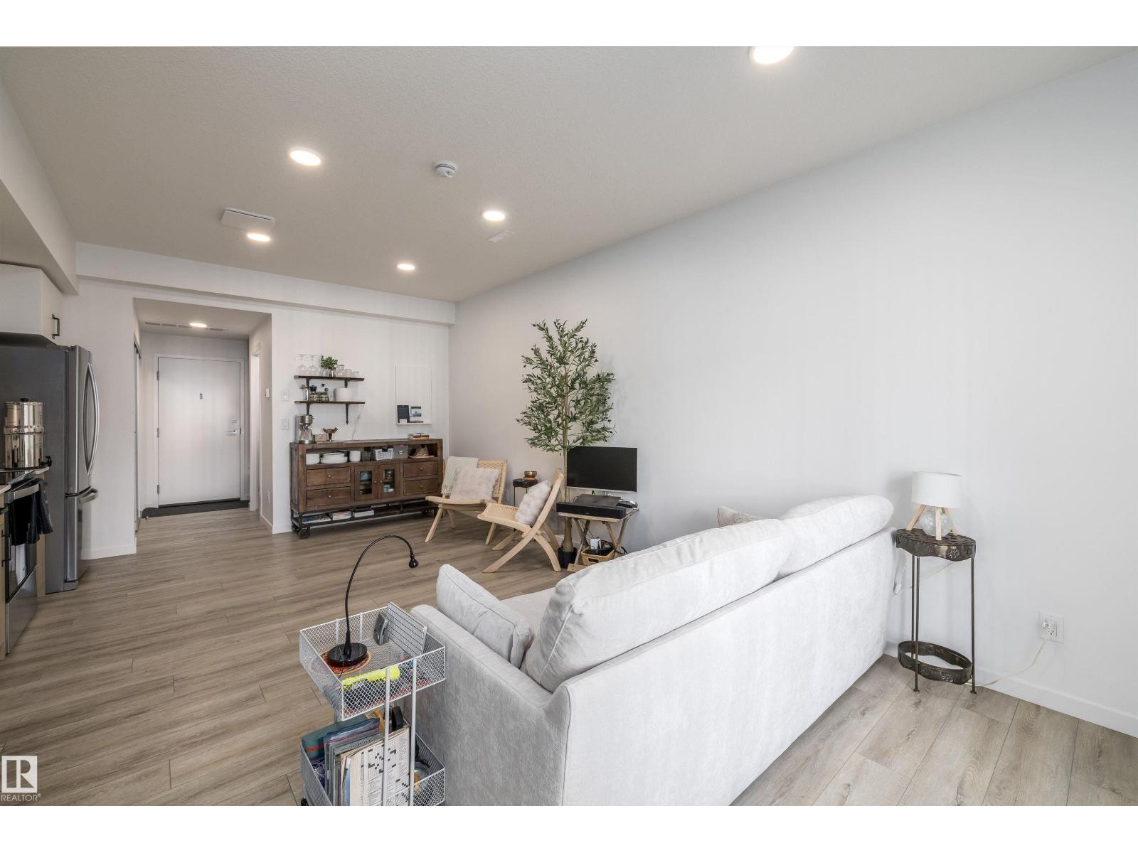 #101 860 Secord Blvd Nw, Edmonton, Alberta  T5T 7R0 - Photo 8 - E4478872