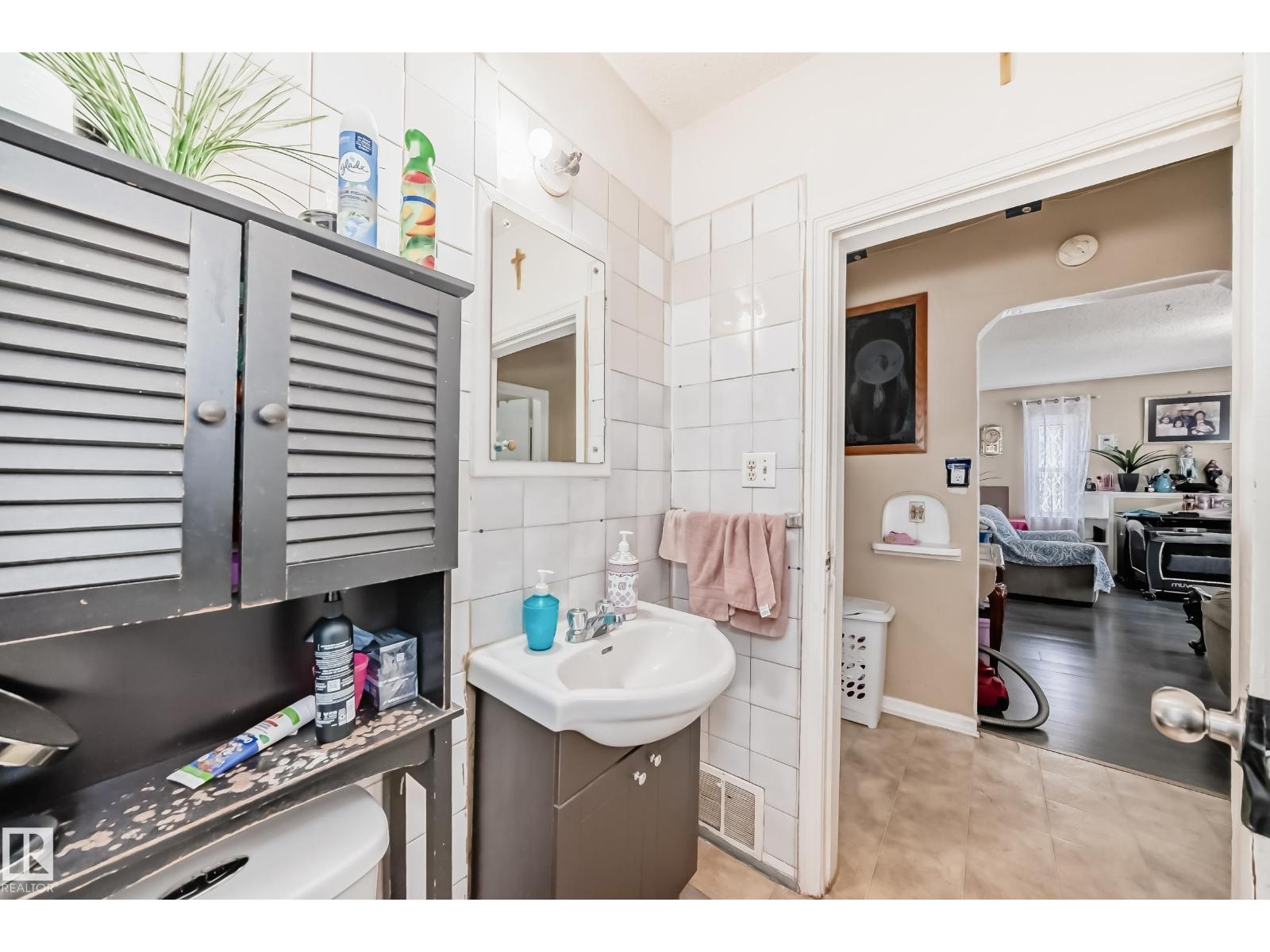 12107 83 St Nw, Edmonton, Alberta  T5B 2Z8 - Photo 21 - E4478873