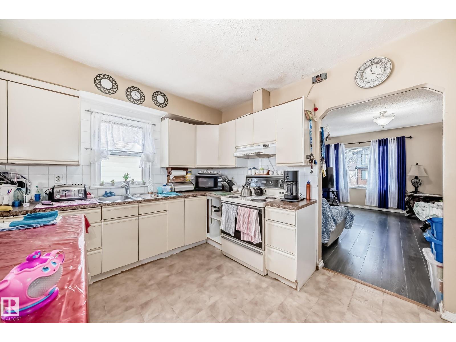 12107 83 St Nw, Edmonton, Alberta  T5B 2Z8 - Photo 4 - E4478873