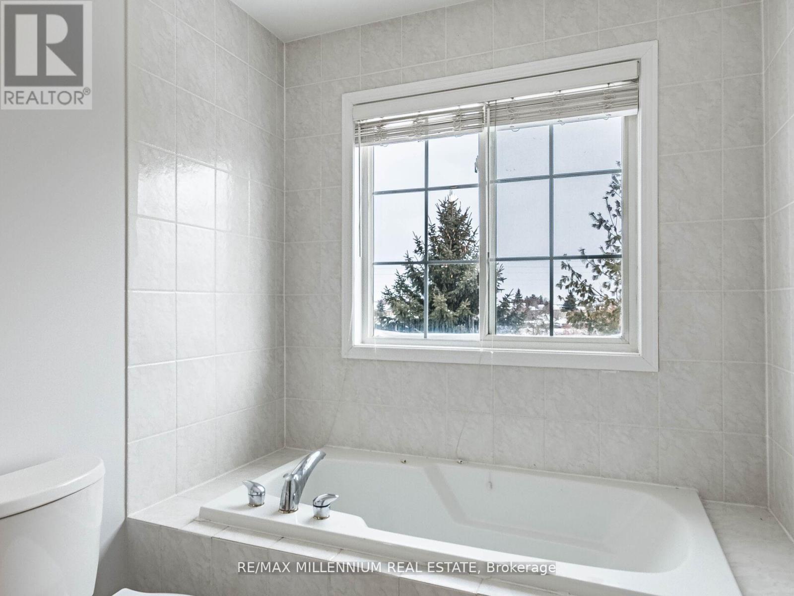 9 Revelstoke Place, Brampton, Ontario  L6R 3G3 - Photo 25 - W12917140