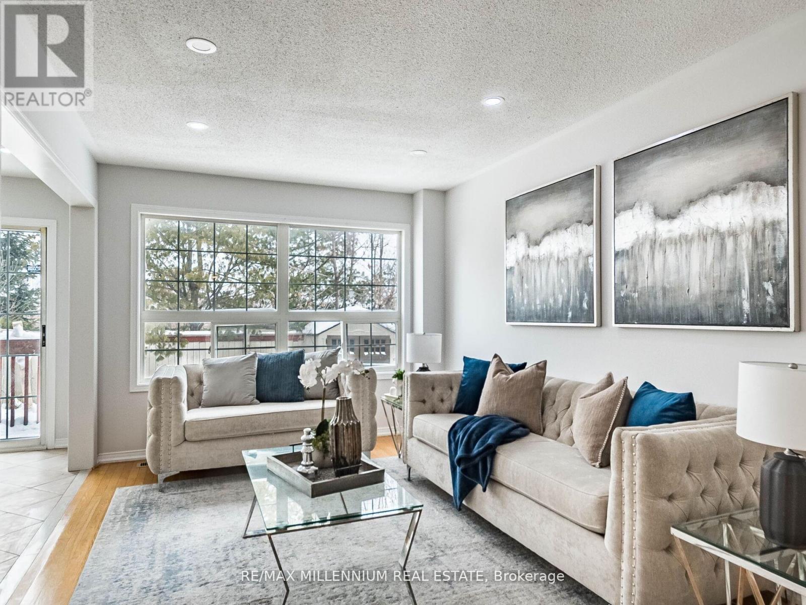 9 Revelstoke Place, Brampton, Ontario  L6R 3G3 - Photo 7 - W12917140