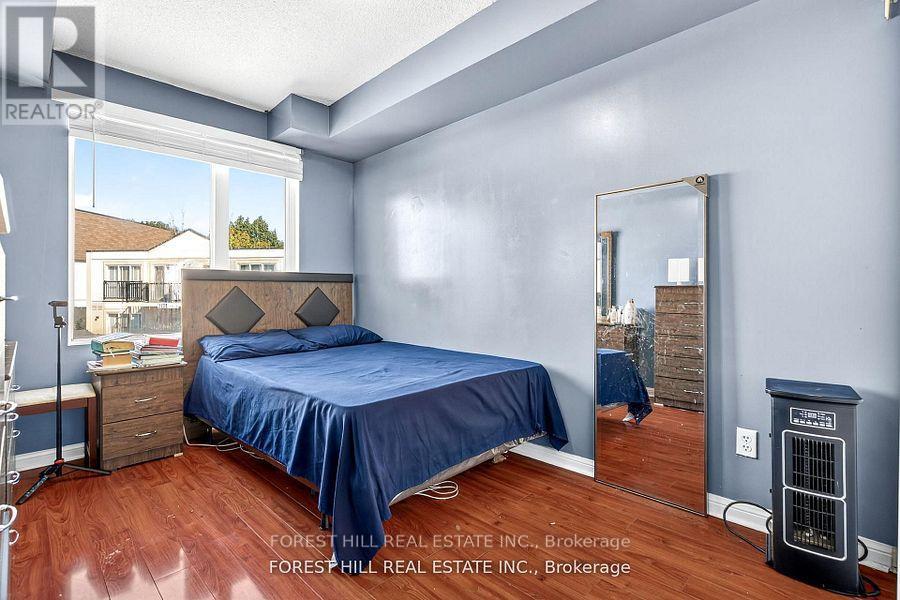 2022 - 3035 Finch Ave Avenue W, Toronto, Ontario  M9M 0A3 - Photo 10 - W12917162