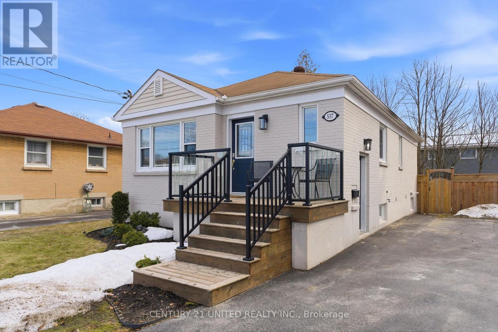 537 Shirley Street, Cobourg, Ontario  K9A 2A4 - Photo 2 - X12857394