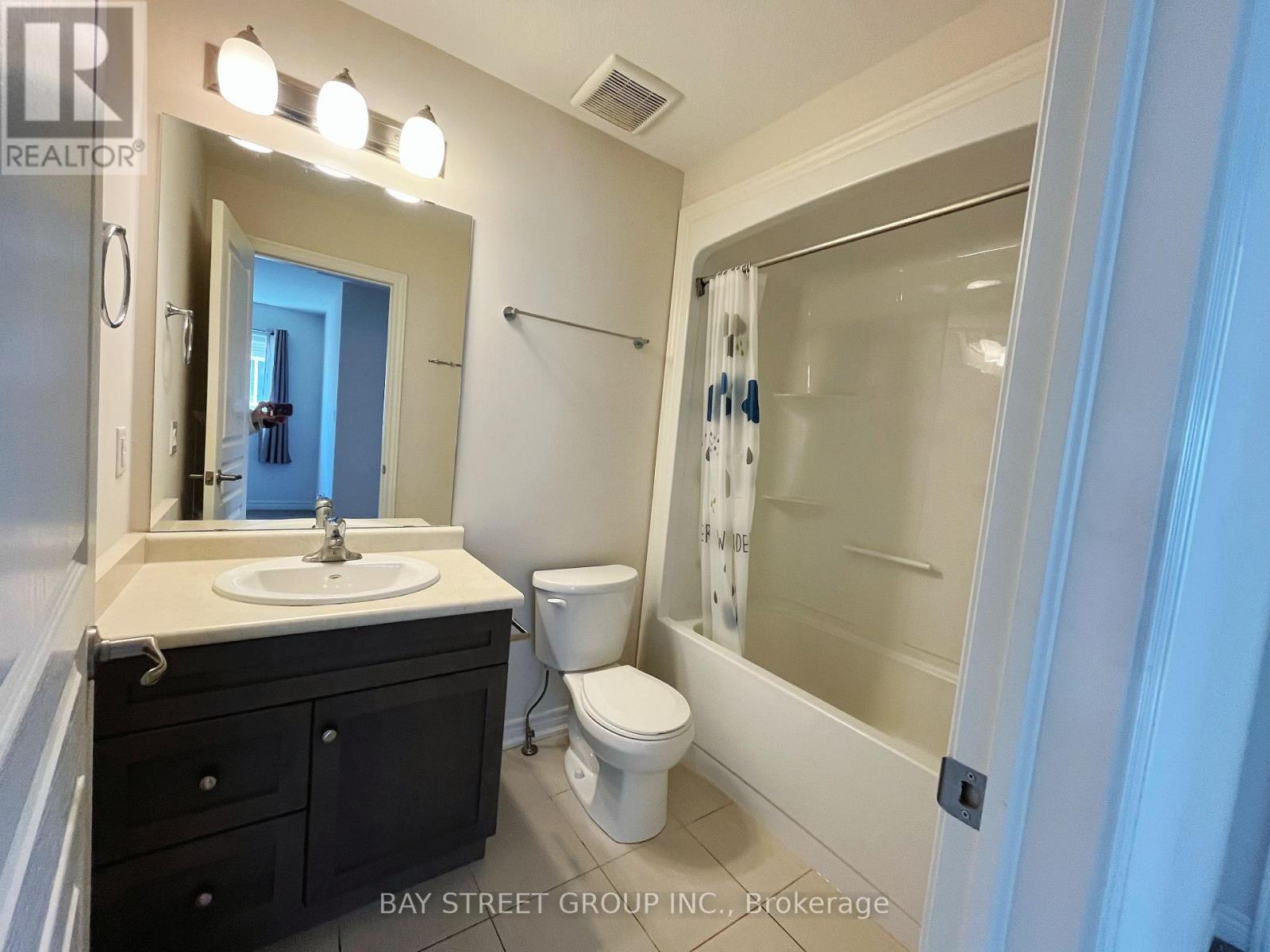 30 Elderberry Road, Thorold, Ontario  L3M 5R5 - Photo 12 - X12912788