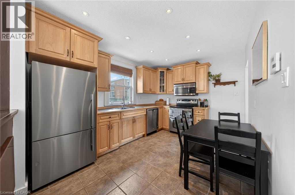 14 Hermie Place, Kitchener, Ontario  N2H 4Y1 - Photo 10 - 40814826