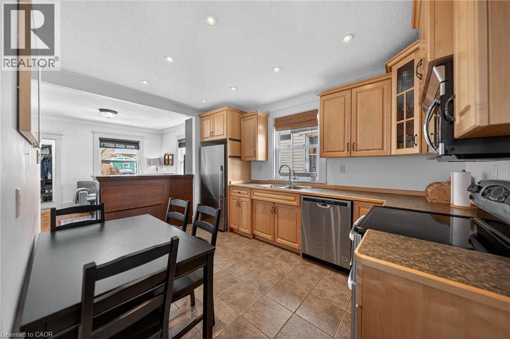 14 Hermie Place, Kitchener, Ontario  N2H 4Y1 - Photo 14 - 40814826