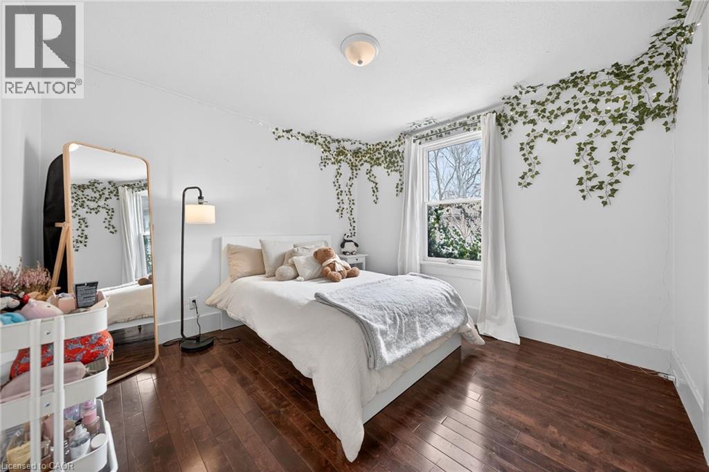 14 Hermie Place, Kitchener, Ontario  N2H 4Y1 - Photo 19 - 40814826