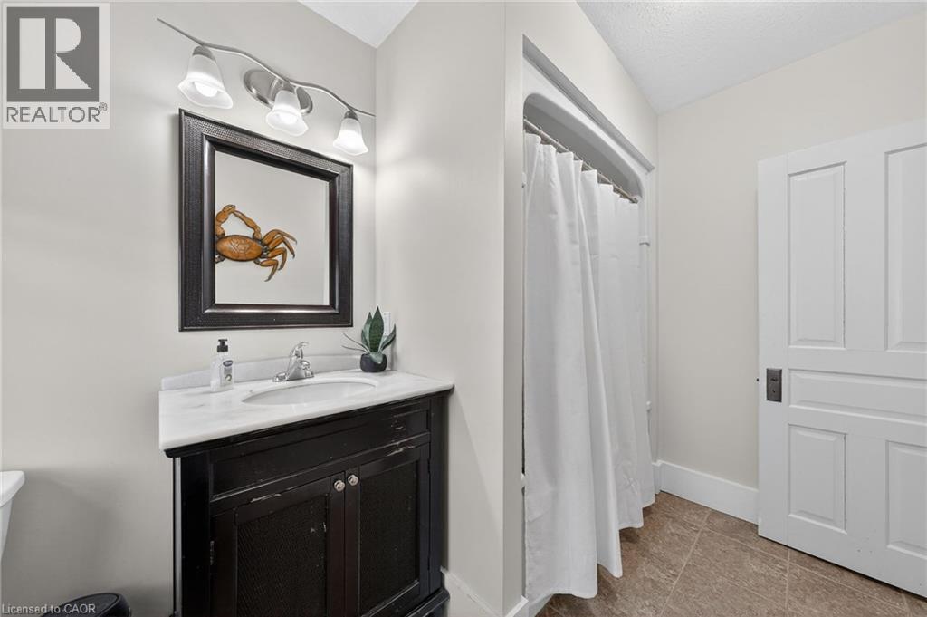 14 Hermie Place, Kitchener, Ontario  N2H 4Y1 - Photo 24 - 40814826