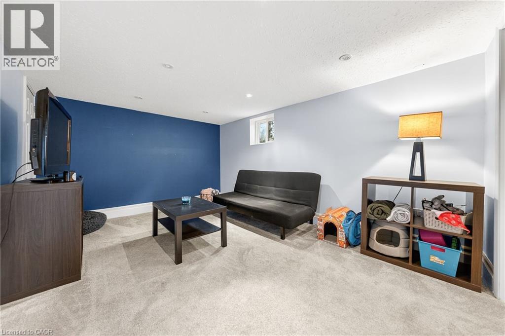 14 Hermie Place, Kitchener, Ontario  N2H 4Y1 - Photo 34 - 40814826