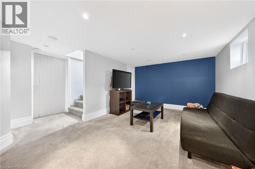 14 Hermie Place, Kitchener, Ontario  N2H 4Y1 - Photo 35 - 40814826