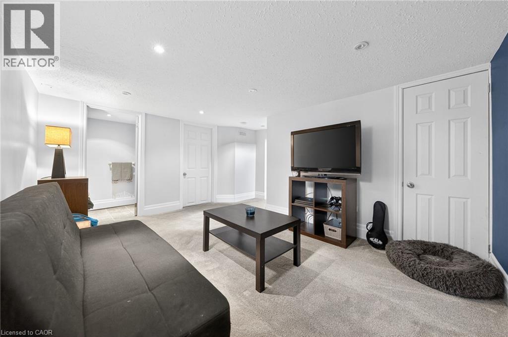 14 Hermie Place, Kitchener, Ontario  N2H 4Y1 - Photo 36 - 40814826