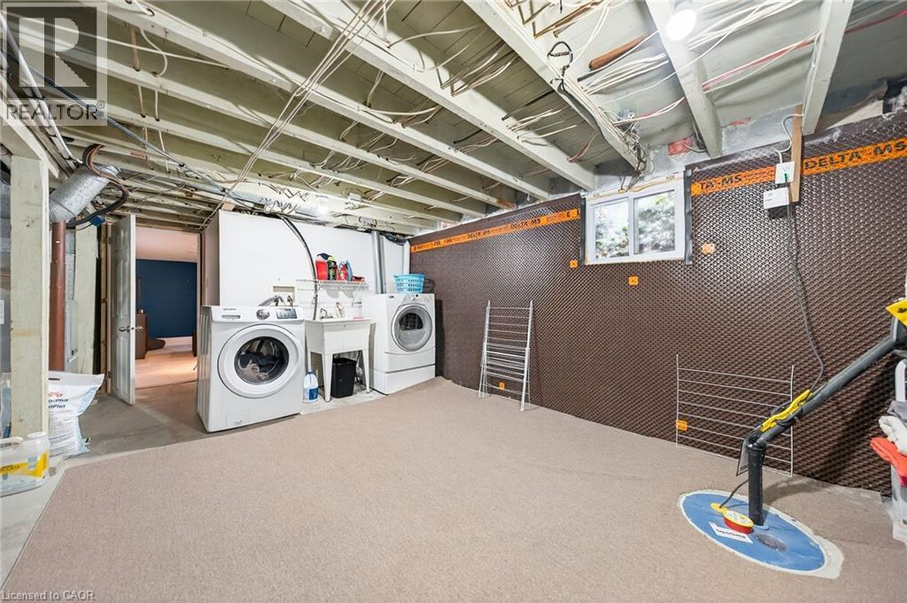 14 Hermie Place, Kitchener, Ontario  N2H 4Y1 - Photo 38 - 40814826