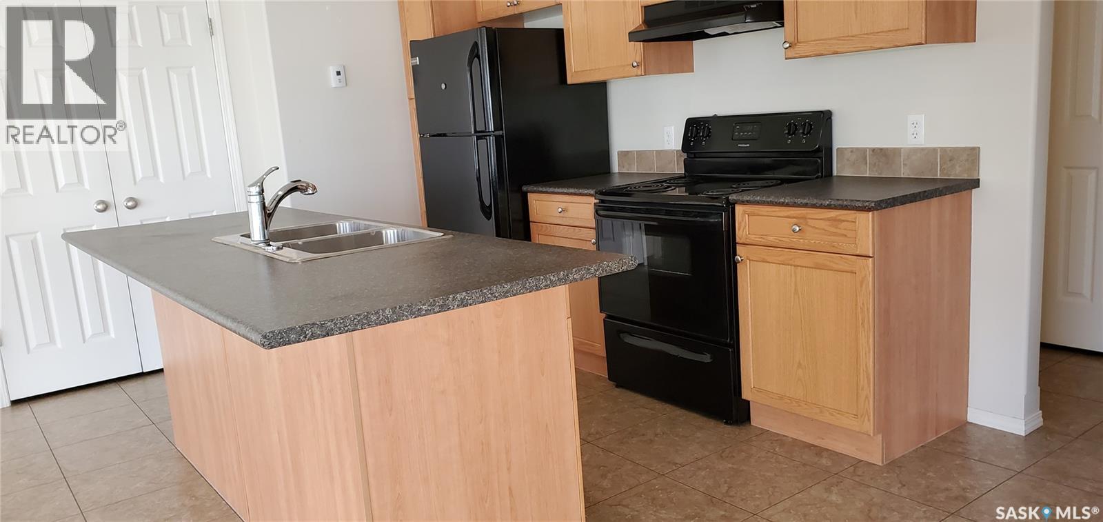 41 1275 South Railway Street E, Swift Current, Saskatchewan  S9H 5P3 - Photo 3 - SK030608